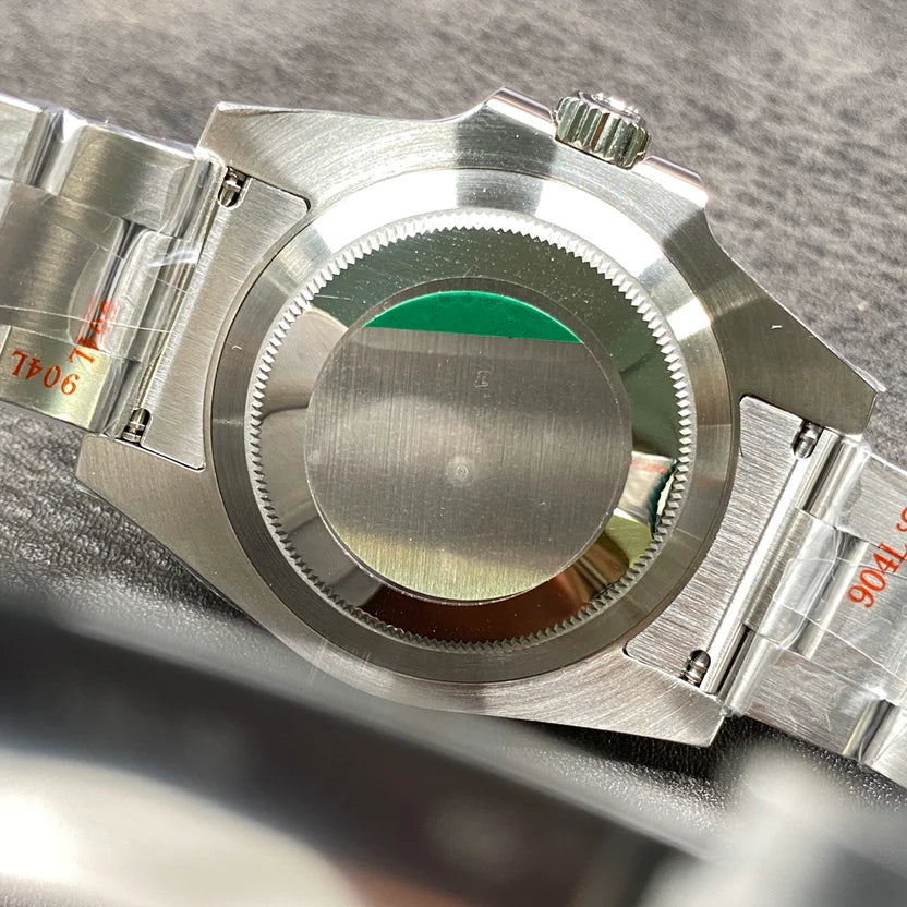 Green Dial Automatic Diver Watch 40 mm