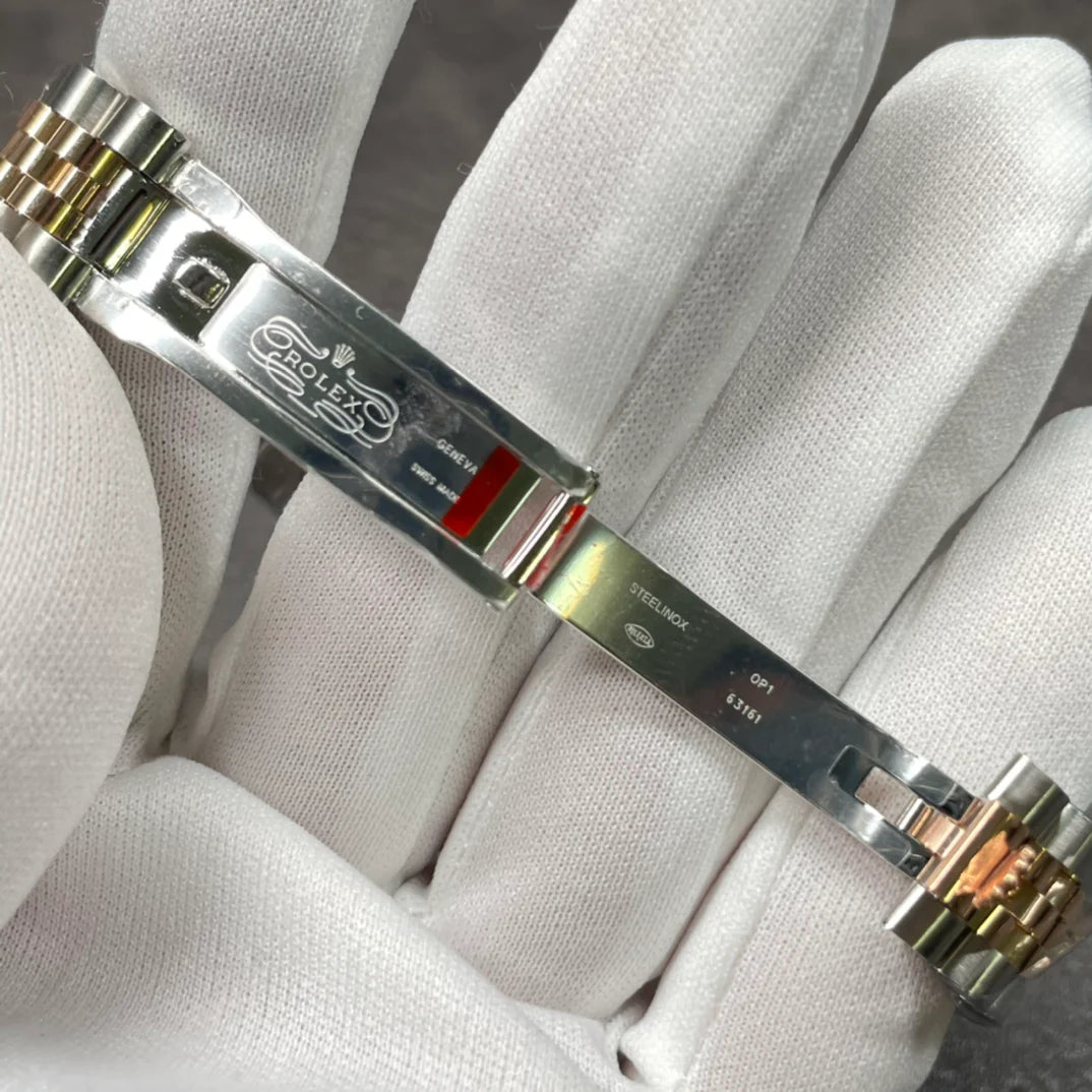 Gold Mother-of-Pearl Dial Watch 31 mm