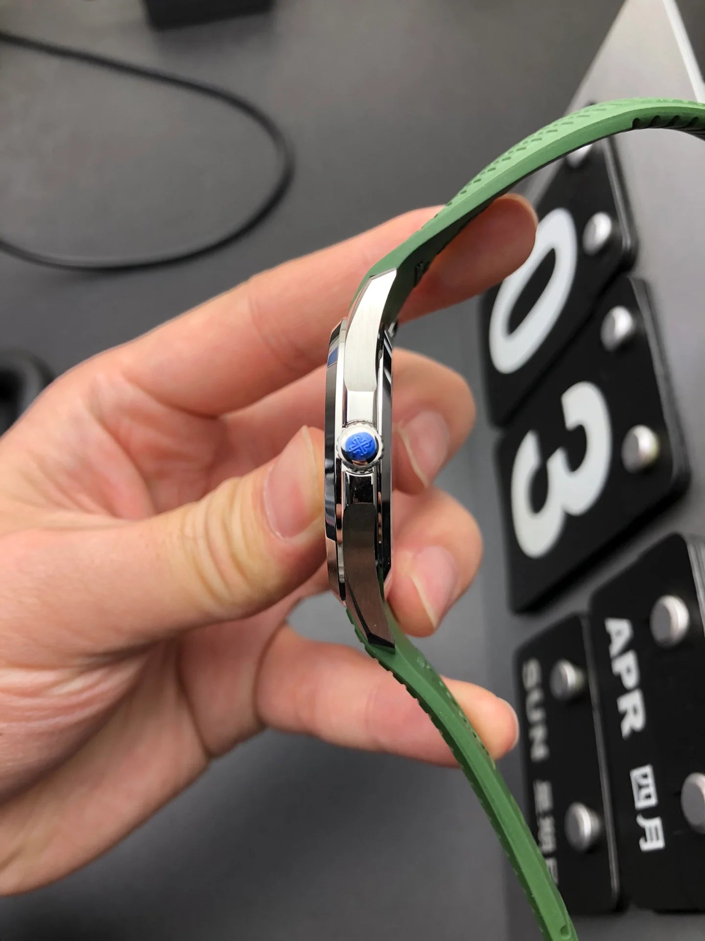 Green Rubber Strap Automatic Watch 40 mm