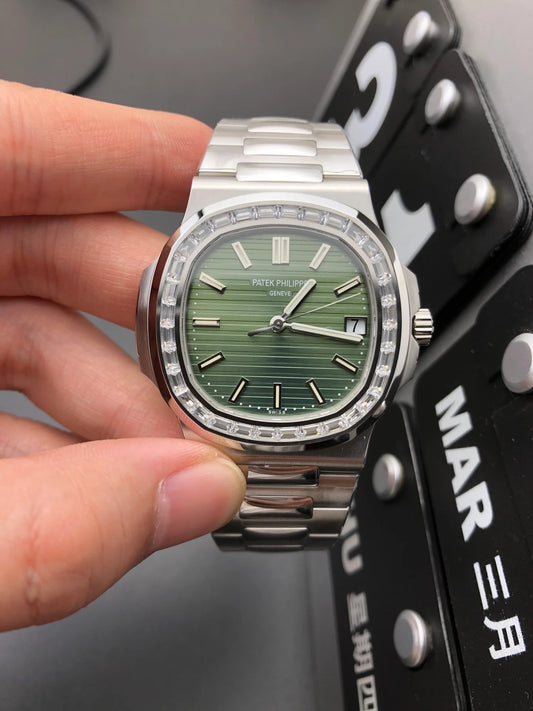 Green Diamond Bezel Automatic Watch 40 mm
