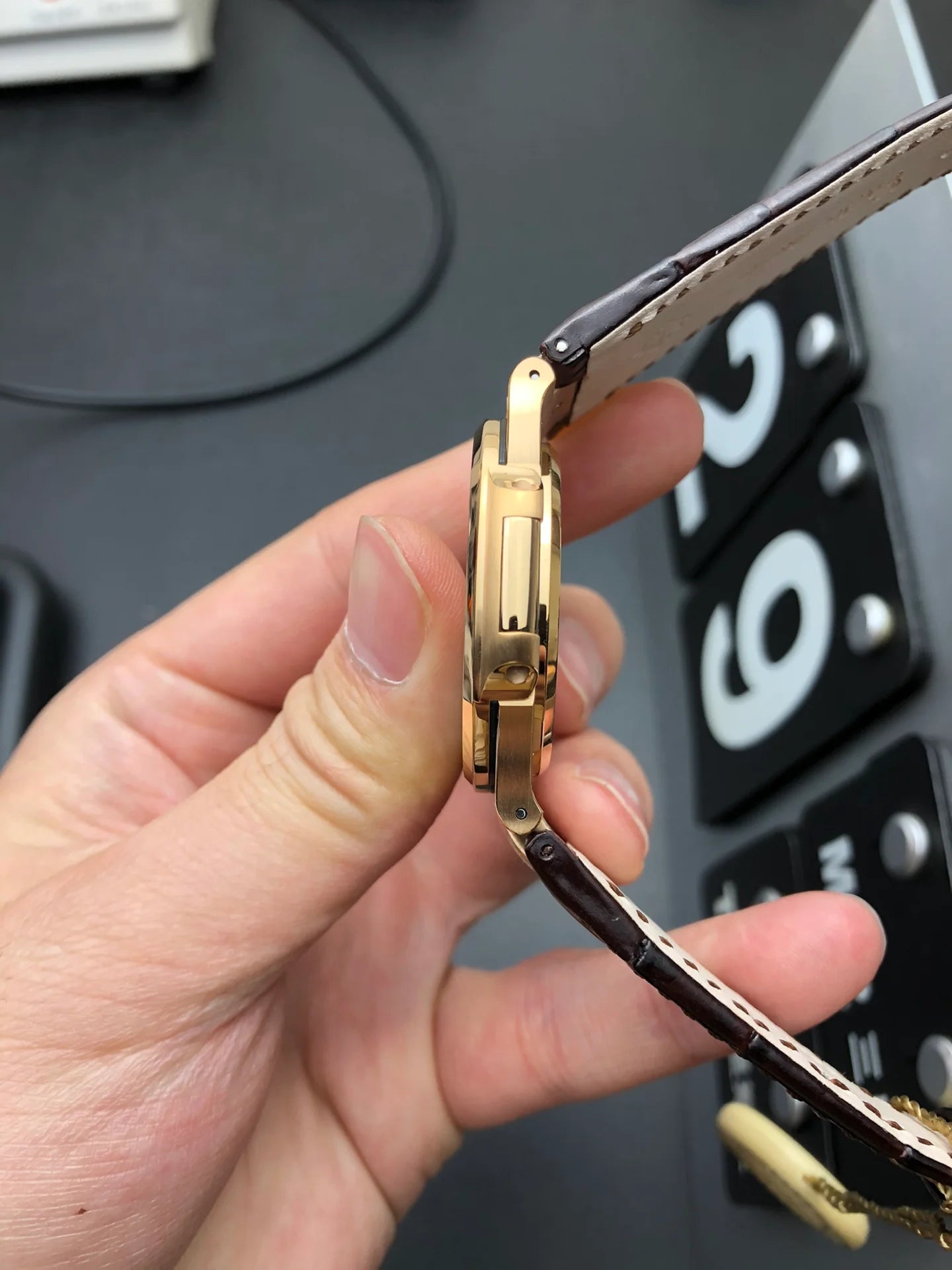 Rose Gold Leather Strap Watch 40 mm