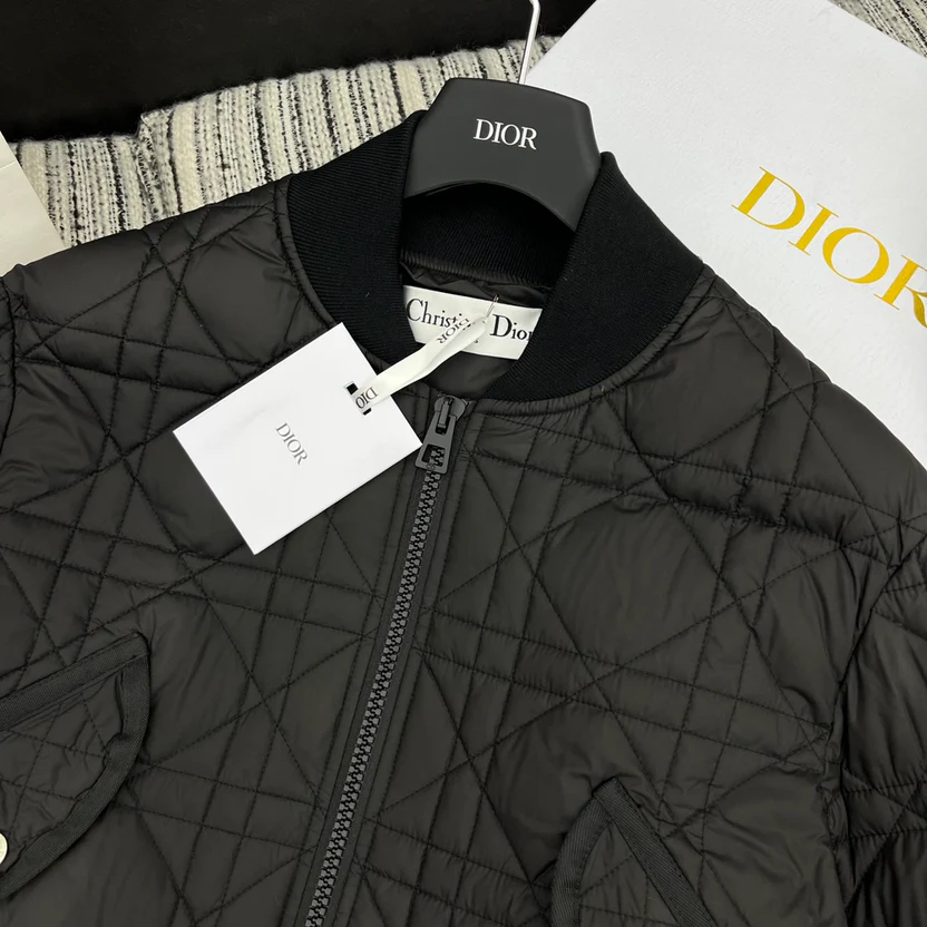 DIAMOND QUILTED DOWN JACKET