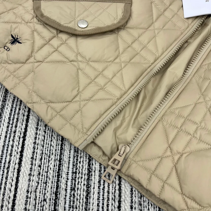 DIAMOND QUILTED DOWN JACKET