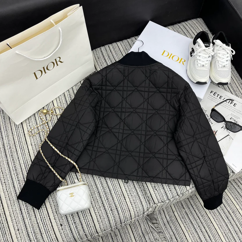 DIAMOND QUILTED DOWN JACKET