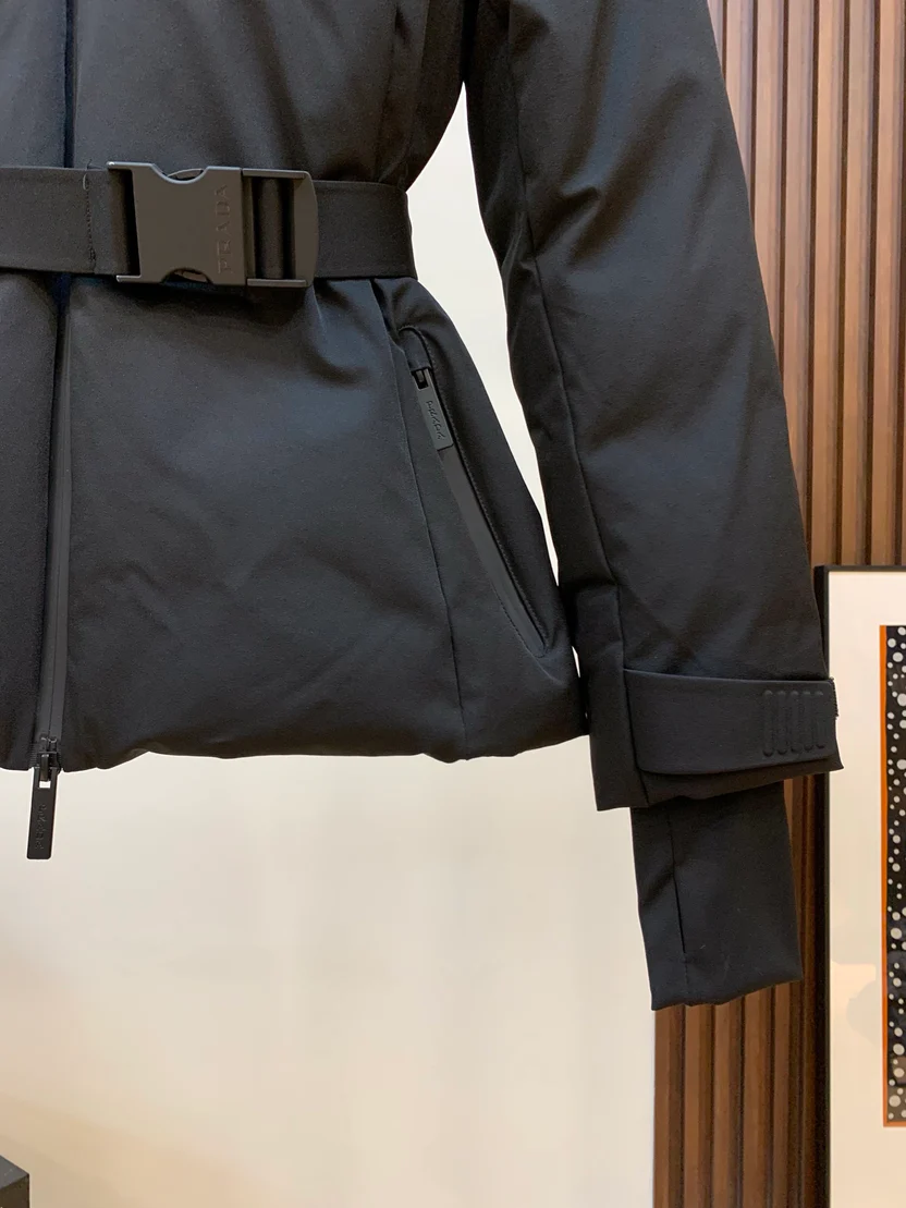 BLACK GOOSE DOWN JACKET