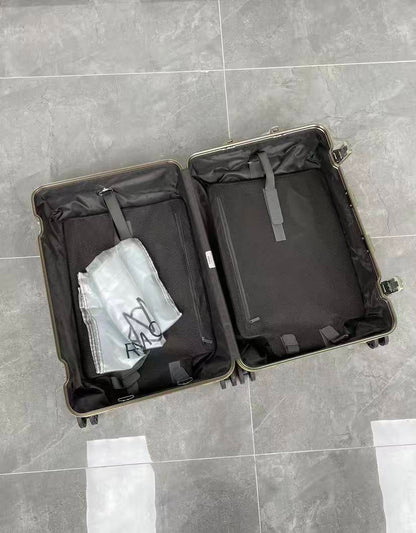 PREMIUM ALUMINUM TRAVEL LUGGAGE 925