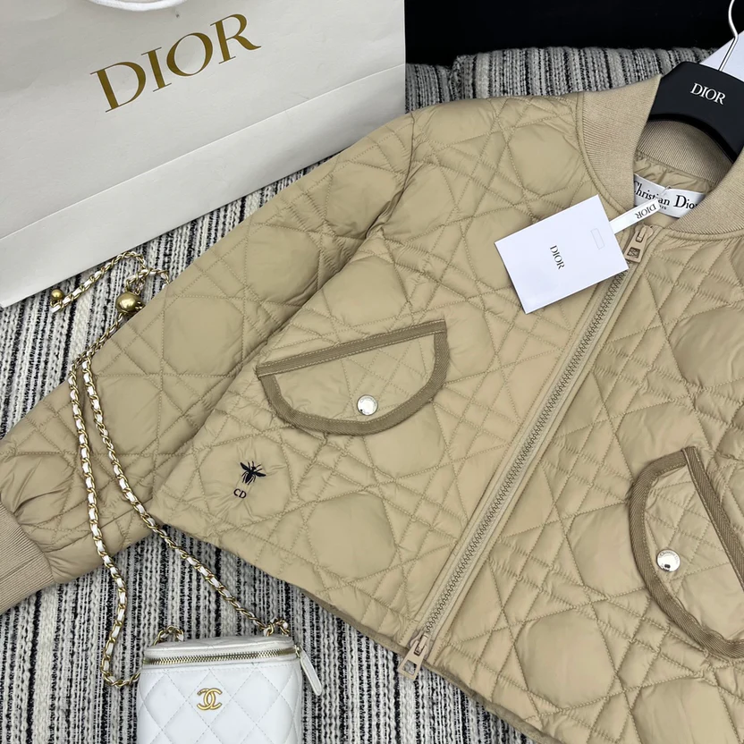 DIAMOND QUILTED DOWN JACKET