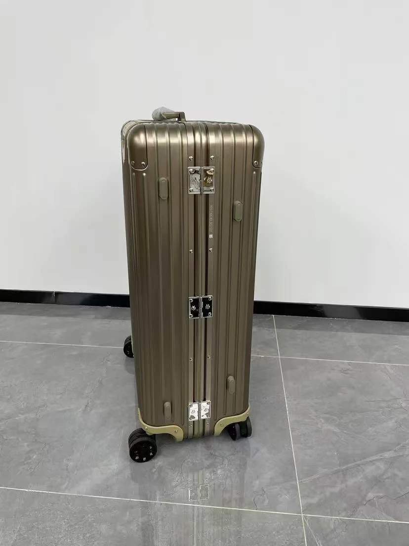 PREMIUM ALUMINUM TRAVEL LUGGAGE 925