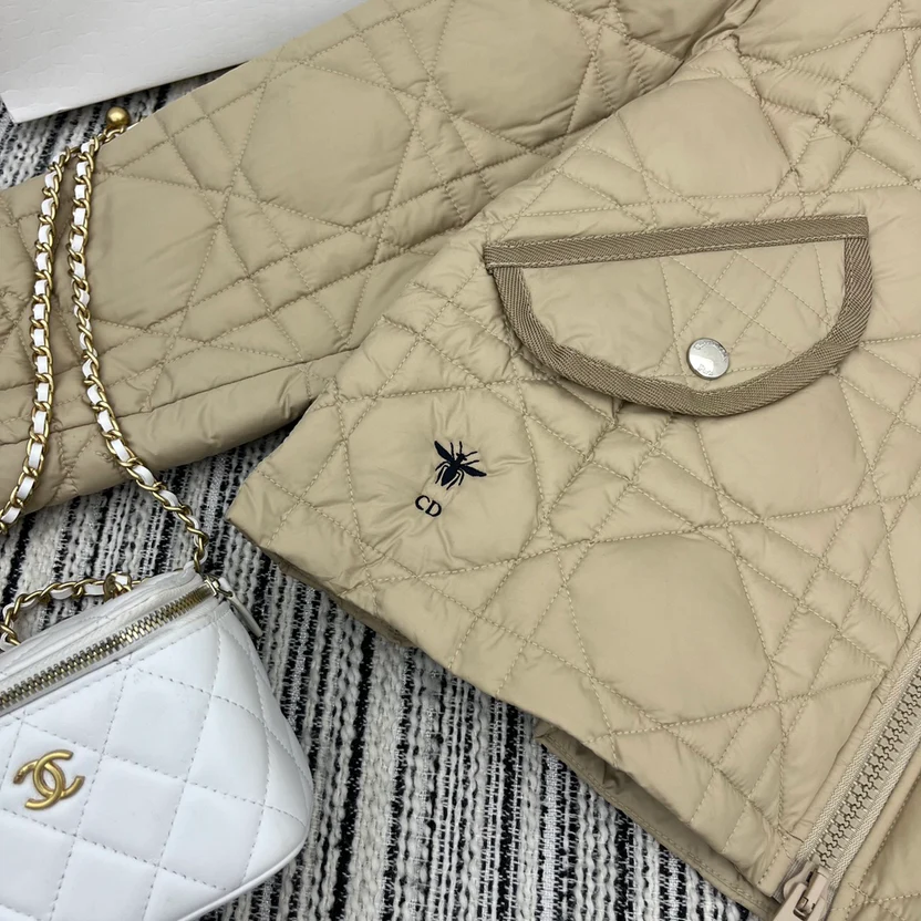 DIAMOND QUILTED DOWN JACKET